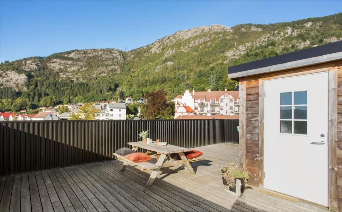 Leilighet Dinbnb I Top-modern In Historical Sandviken *